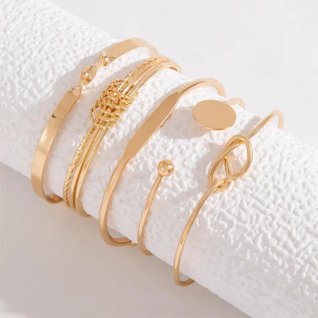 Clara™ | Elegant bracelet set with knot details and luxurious gold finish
