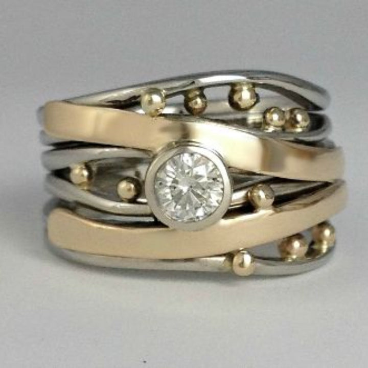 Leticia - Zircon Ring with Vintage Gold Inlay