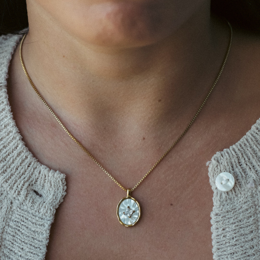 AURORA – Elegant Necklace in Gold Stainless Steel