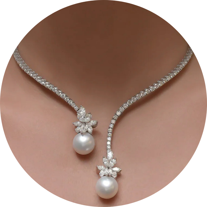 Elegant sparkling necklace with sterling silver pearls