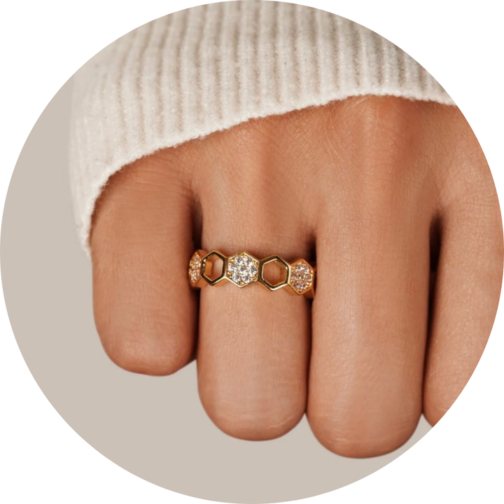 Cinthia - Gold and Crystal Ring