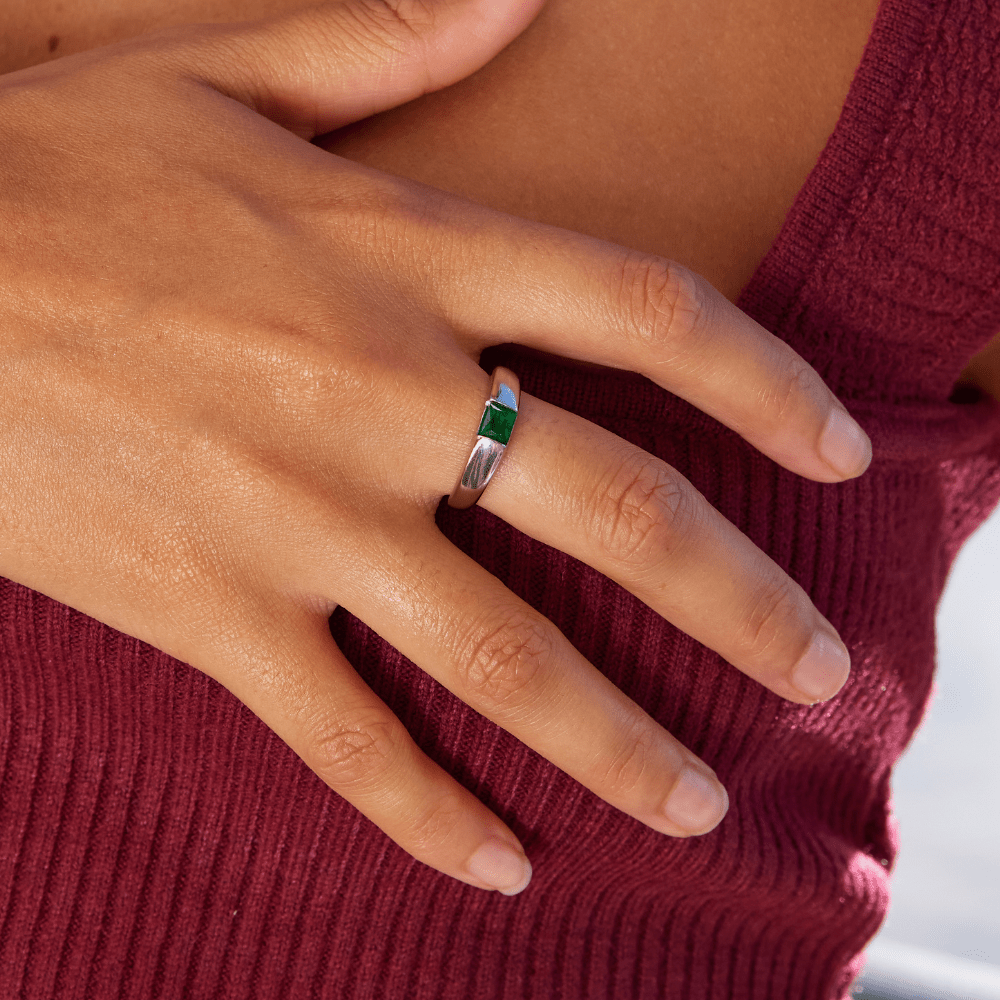 Silver Ring Ember & Emerald