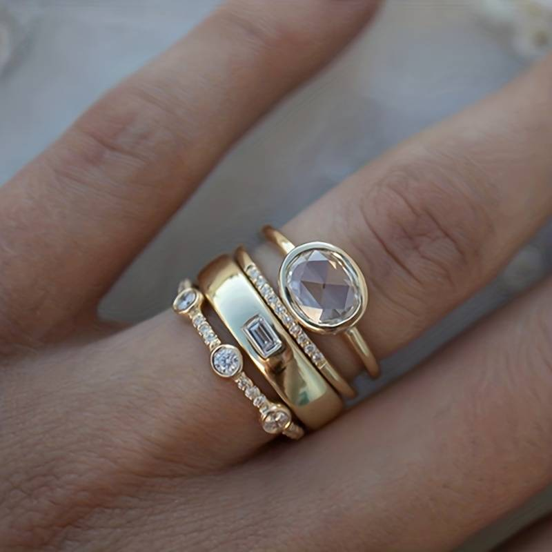 Lily – Vintage Gold Rings & Zircons