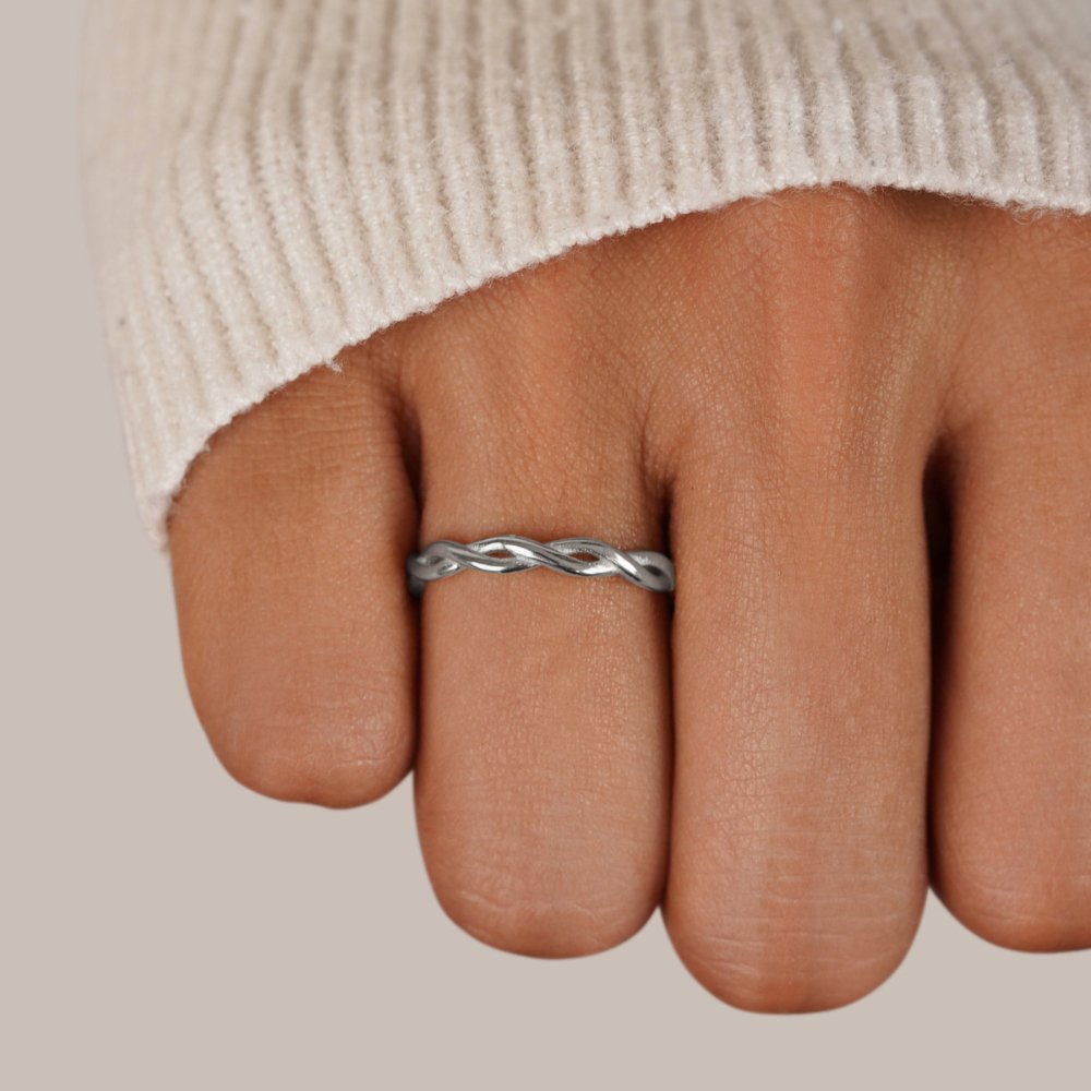 18K Silver Rotating Ring Infinity